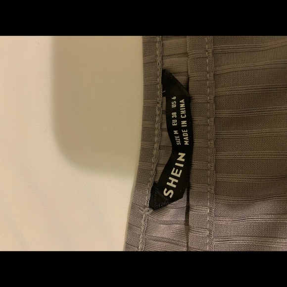 Size medium Shein top. - Picture 4 of 8